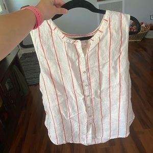 Cute tank! Size XL, smoke free home.